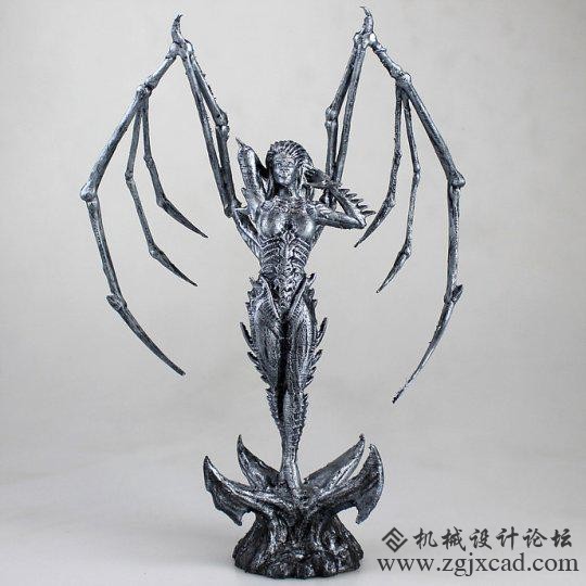 虫族爱好者!玩家3D打印星际2女王凯瑞甘