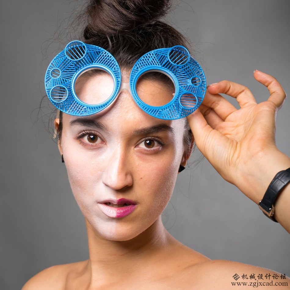 艺术品位我不懂造型奇葩的3D打印眼镜框