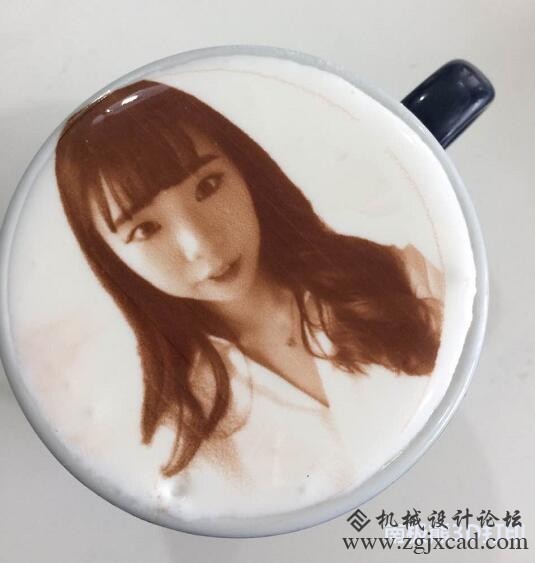 2D打印咖啡拉花机终于来了，20秒钟打印人像咖啡