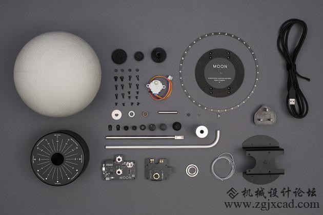 采用3D打印制作 这款仿真月球台灯果真有点酷