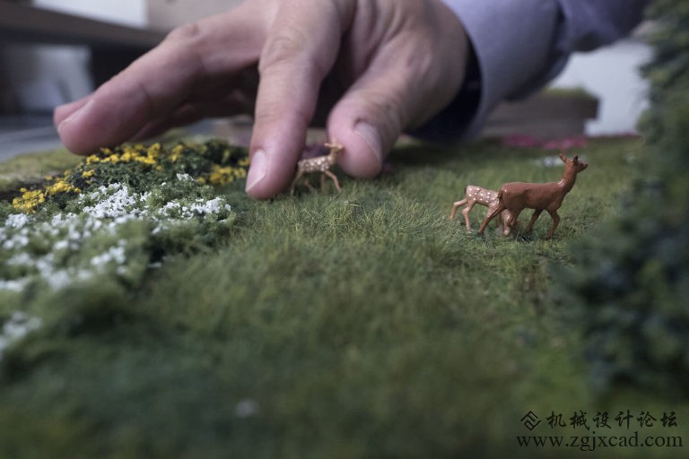 纽约时代广场的“格列佛之门”展：一个迷你的3D打印世界