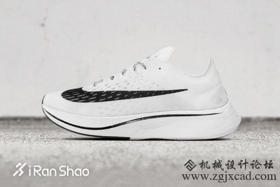 阿迪3D打印跑鞋曝光 耐克Snkrs进中国