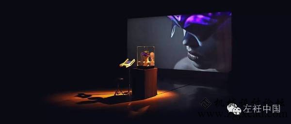 她的3D打印服装不仅能够呼吸，还能检测旁人的性别、年龄甚至注视