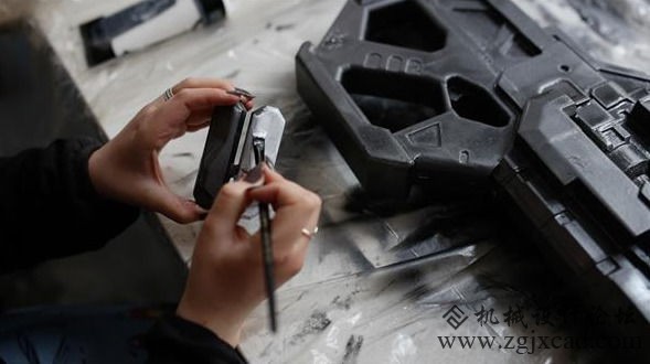 Cosplay：3D打印暴雪娱乐射击游戏Overwatch枪支