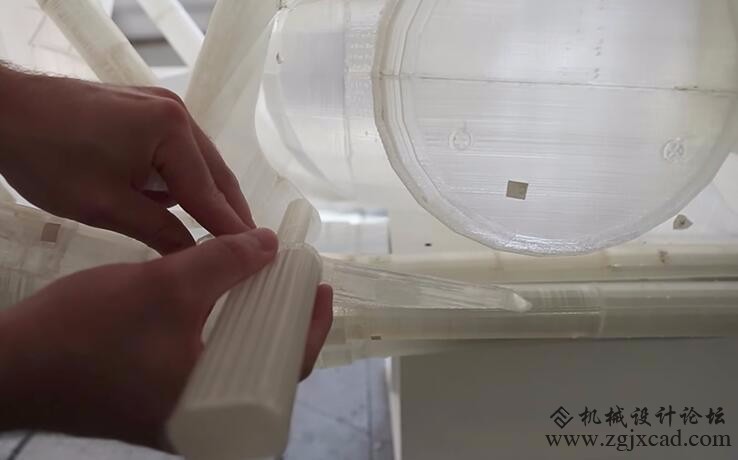 这么酷外观的摩托车 竟然是3D打印的