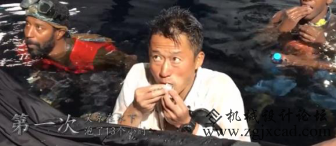 燃！燃！ 燃爆今年盛夏的《战狼2》