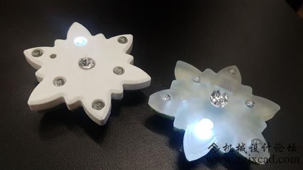 荷兰设计师推出高科技的3D打印项链Edelweiss