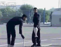 中国制作在本不应“牛逼”的场所，不达时宜的彻底“牛逼”了一次