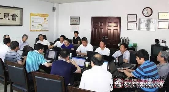 2016年中国工程机械行业十年夜消息榜单揭晓