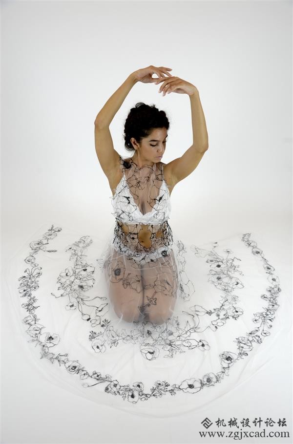 以色列研究生使用3D打印笔制作“3D Lace”女装内衣系列（图）