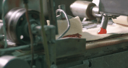 11.自动涂夹心卷起.gif