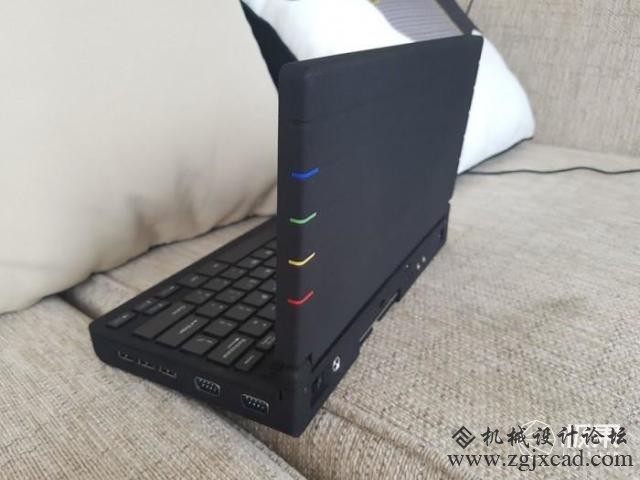 3D打印笔记本电脑，卖2500元半收藏级！