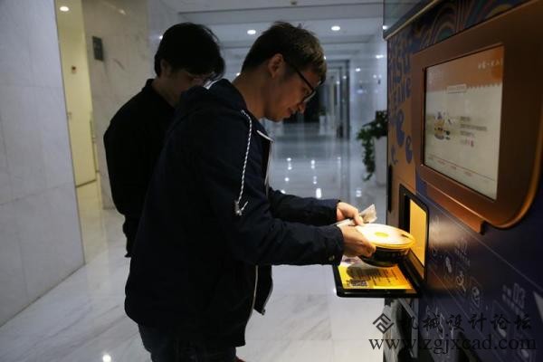 上海“无人面馆”：45秒煮好一碗面；北京“无人面馆”：开端测试重庆小面