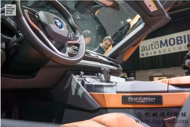 i8 Roadster 2