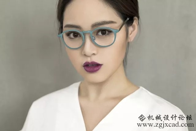 眼镜蹭花妆容?你需要私人定制一副的3D打印眼镜了！
