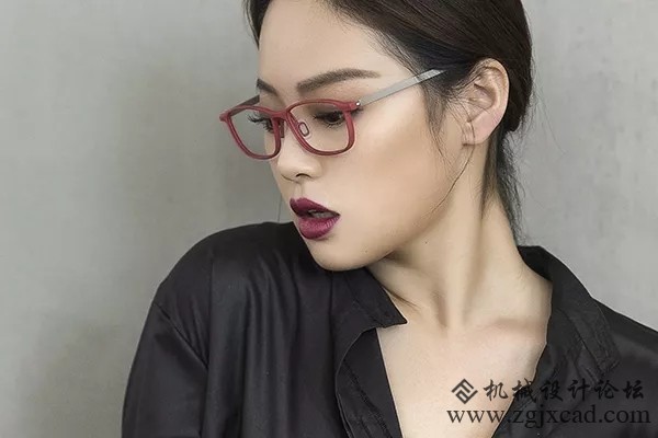 眼镜蹭花妆容?你需要私人定制一副的3D打印眼镜了！