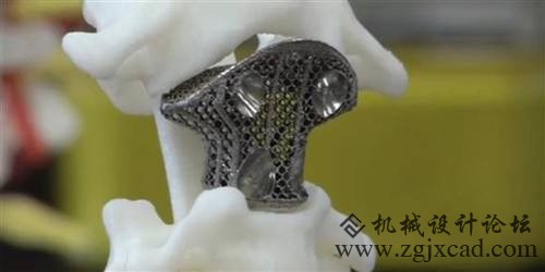 2018年全球3D打印医疗器械市场研究报告全新出炉