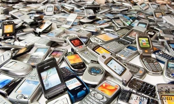 微型工厂可将电子废物转化为3D打印机灯丝