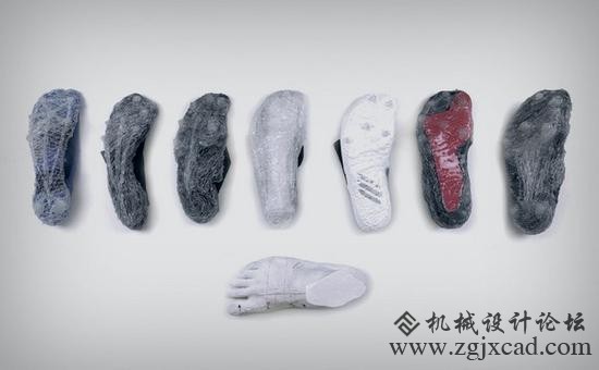 阿迪达斯依靠3D打印制作的高性能球鞋