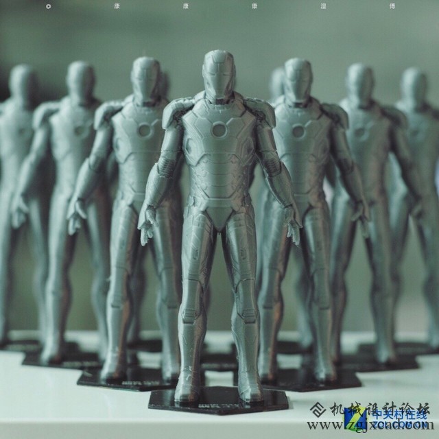 花10年造钢铁侠全身盔甲的3D打印之路 