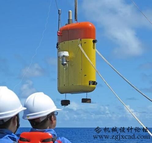 “数”说我国首台万米水下机器人
