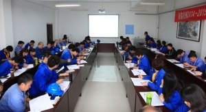 陕建机股份公司举办塔机材料质量控制过程培训