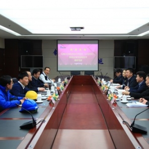 新疆乌市经开区管委会领导来陕建机股份考察调研